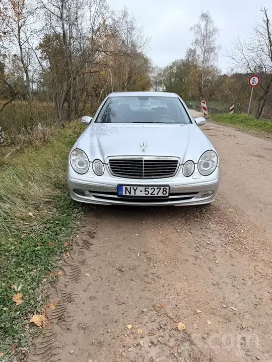 Mercedes-Benz E220