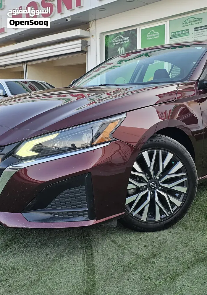 Nissan Altima 2023 photo 2