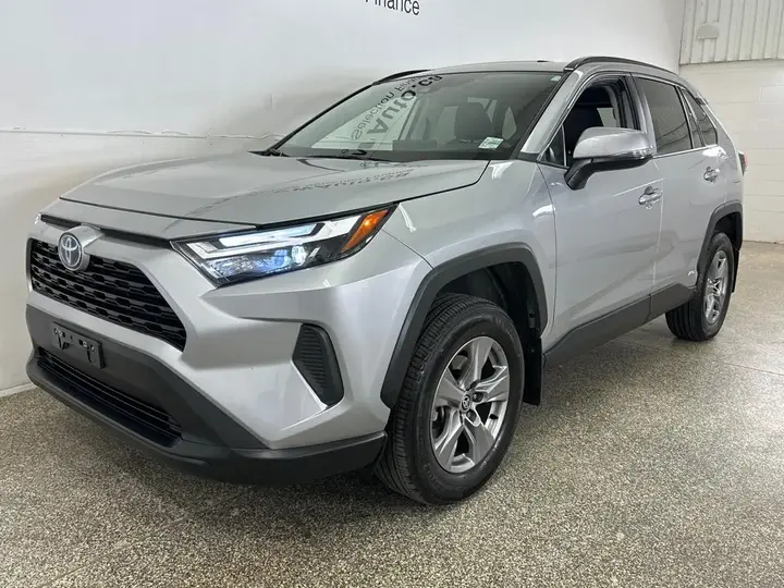 Toyota Rav4 2024 photo 3