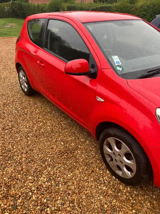 Hyundai I20 2011 photo 2