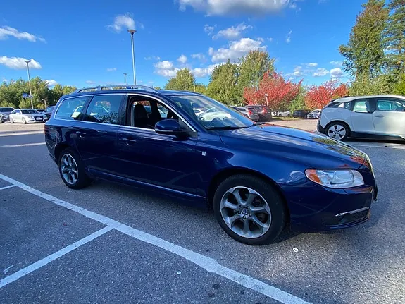 Volvo V70 2012 photo 3
