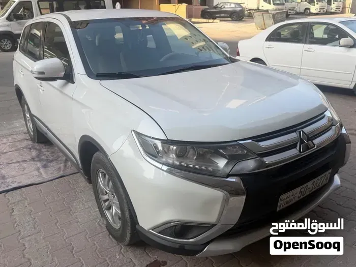 Mitsubishi Outlander 2017 photo 3
