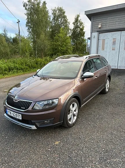 Skoda Octavia 2015 photo 2