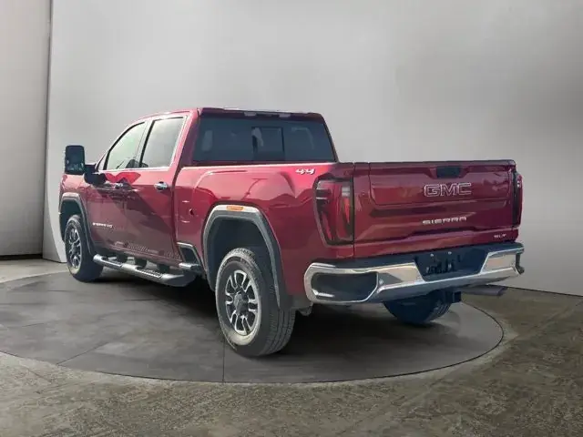 GMC Sierra 2500Hd 2026 photo 3