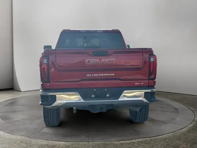 GMC Sierra 2500Hd 2026 photo 5
