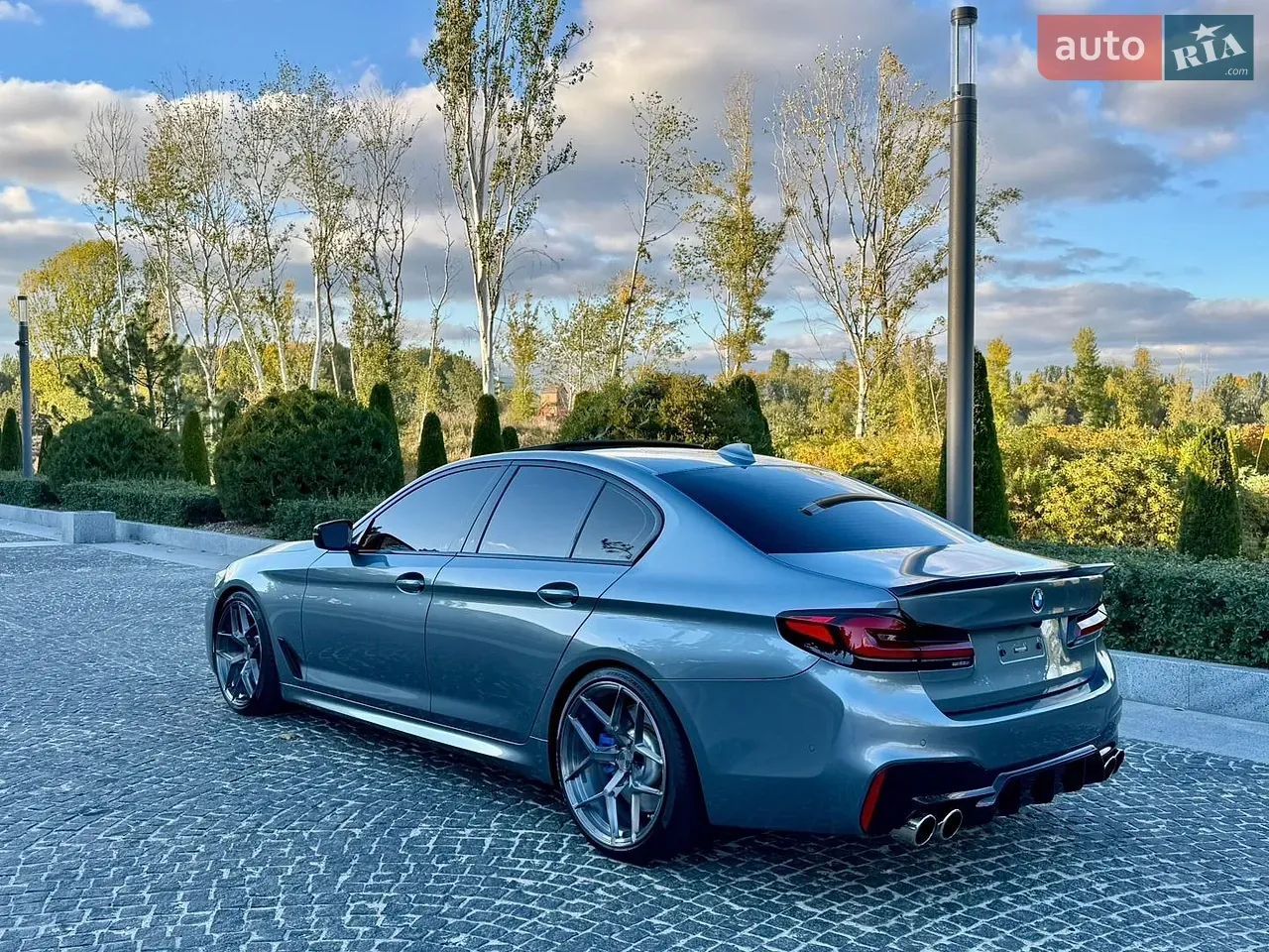 BMW 5 Series 2018 photo 4