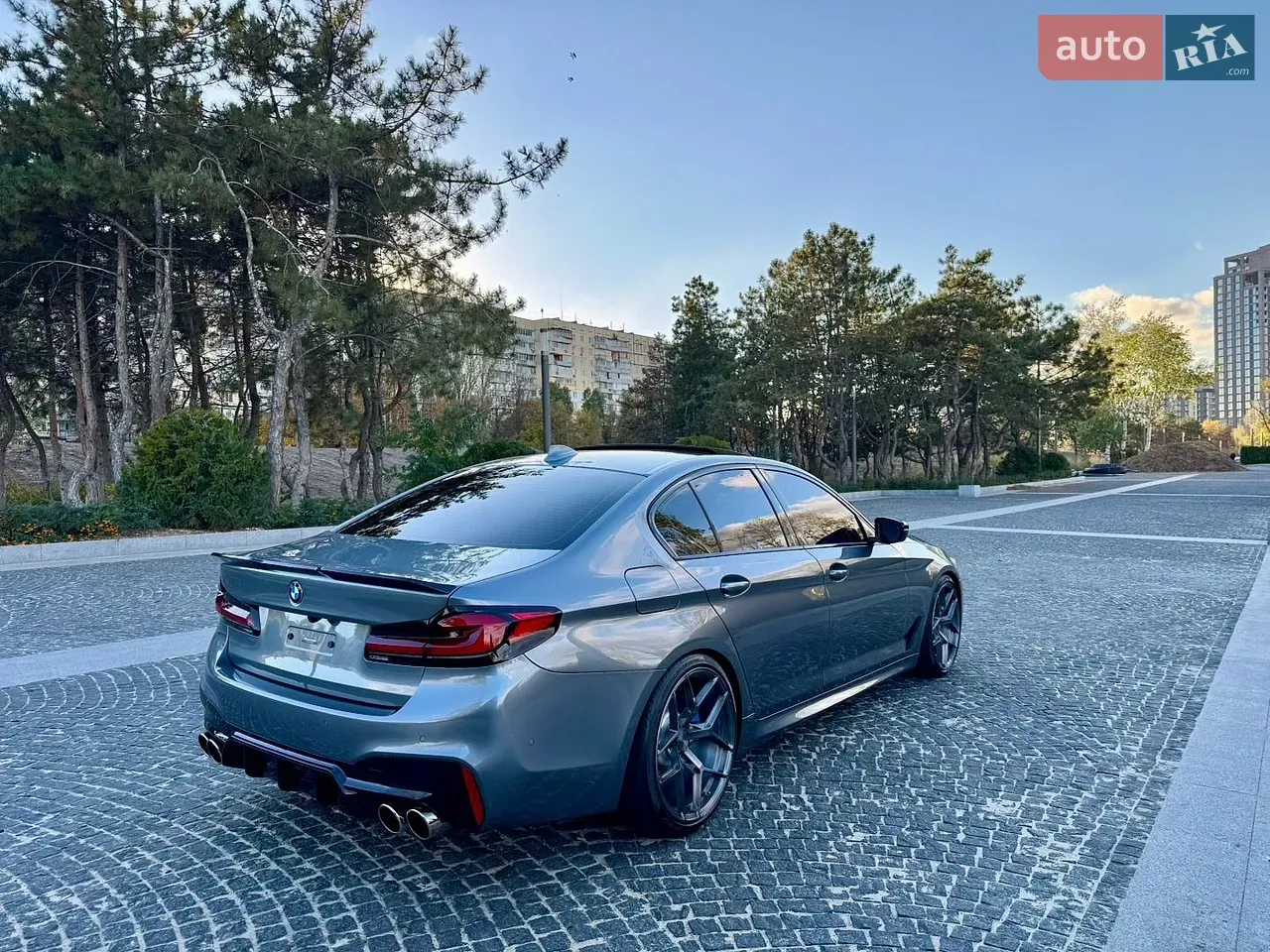 BMW 5 Series 2018 photo 5