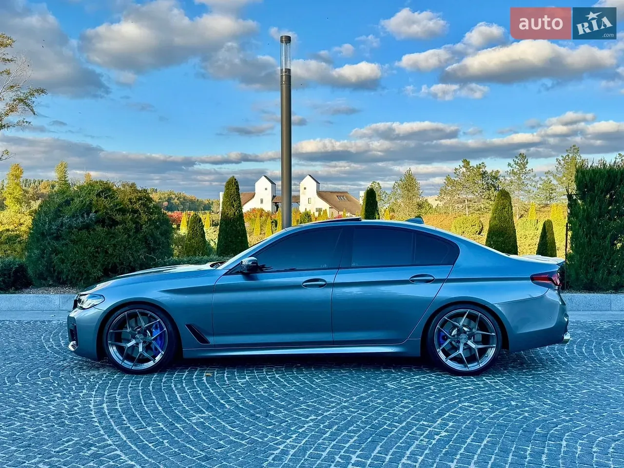 BMW 5 Series 2018 photo 3