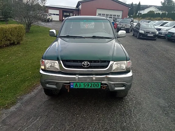 Toyota Hilux 2005 photo 2