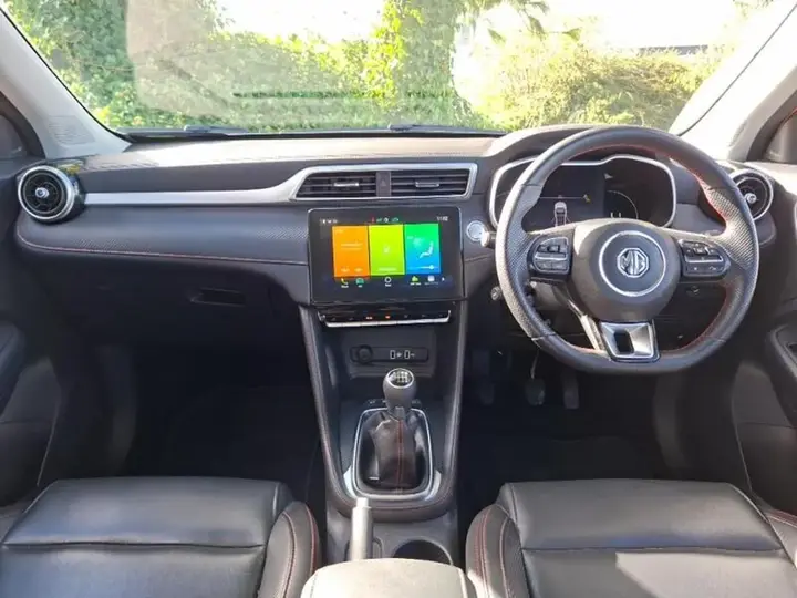 MG Mg Zs 2023 photo 3