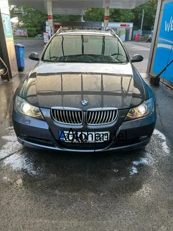 BMW 318I