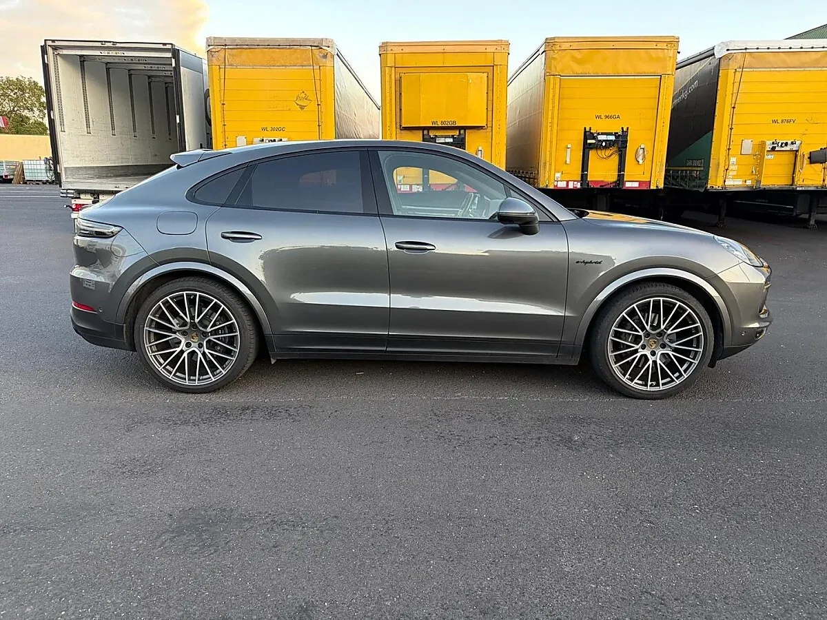 Porsche Cayenne 2021 photo 3