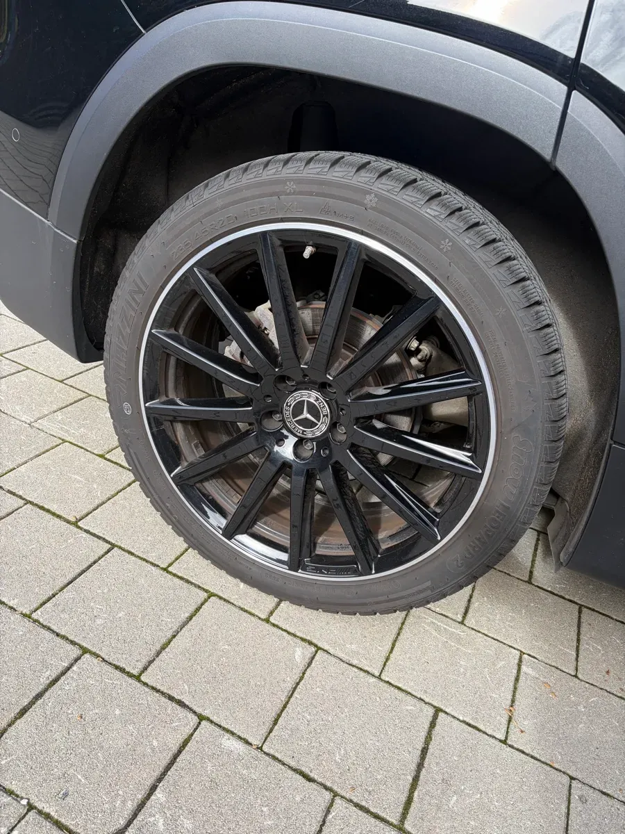 Mercedes-Benz Glb 2023 photo 2