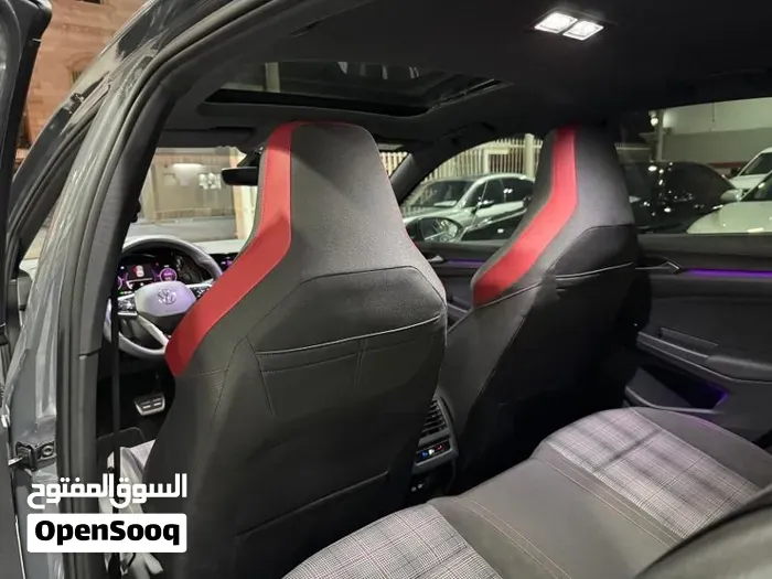Volkswagen Golf Gti 2024 photo 2