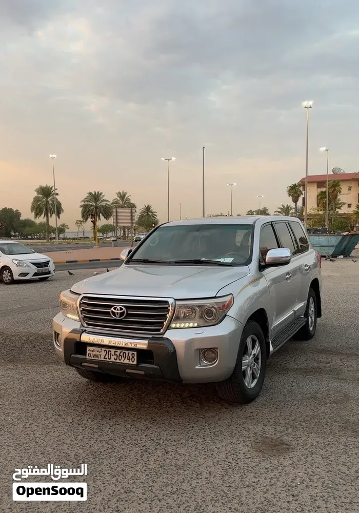 Toyota Land Cruiser 2013 photo 5