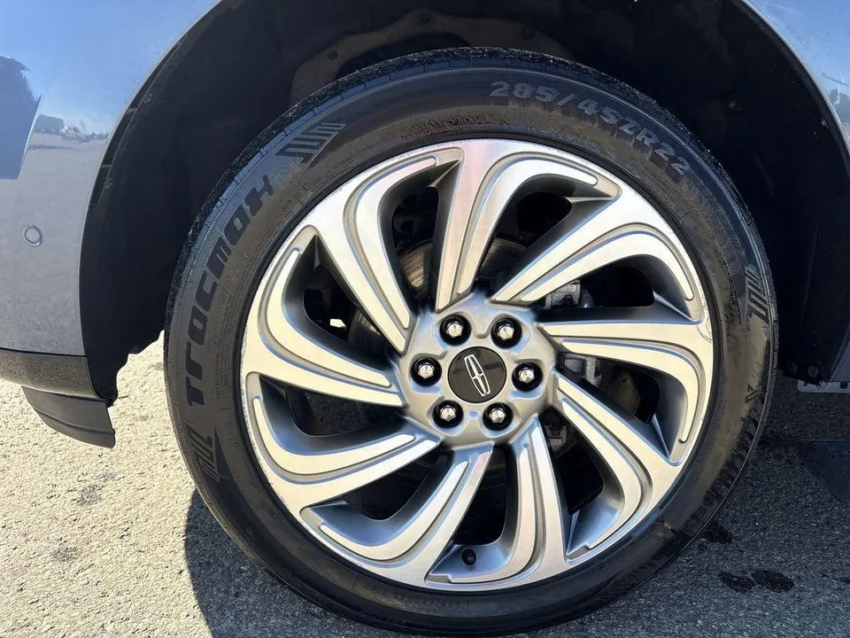 Lincoln Navigator L 2022 photo 3
