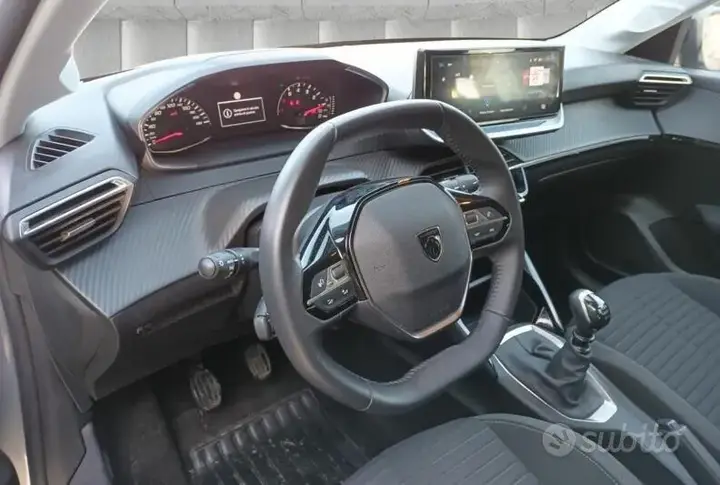 Peugeot 208 2024 photo 4