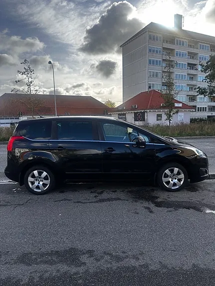 Peugeot 5008 2014 photo 4