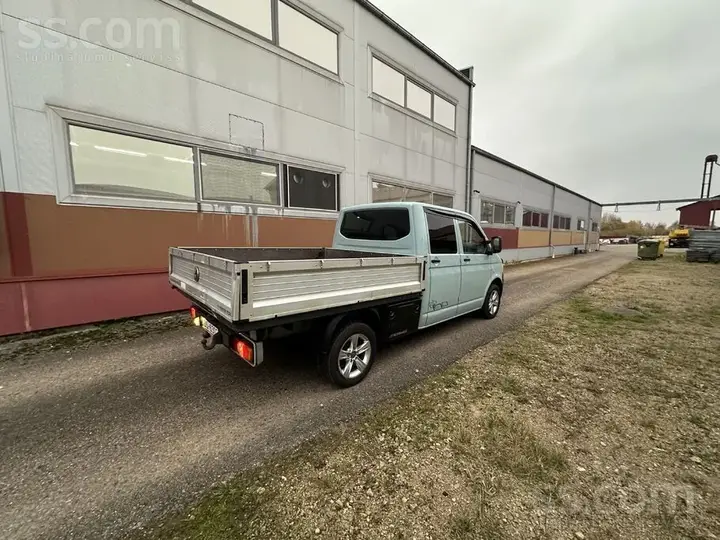 Volkswagen Transporter 2011 photo 2