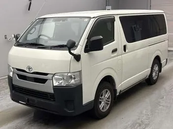 Toyota Hiace 2020 photo 5