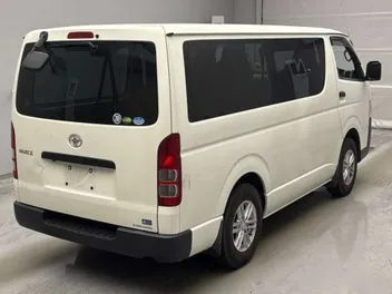Toyota Hiace 2020 photo 3