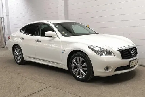 Nissan Fuga