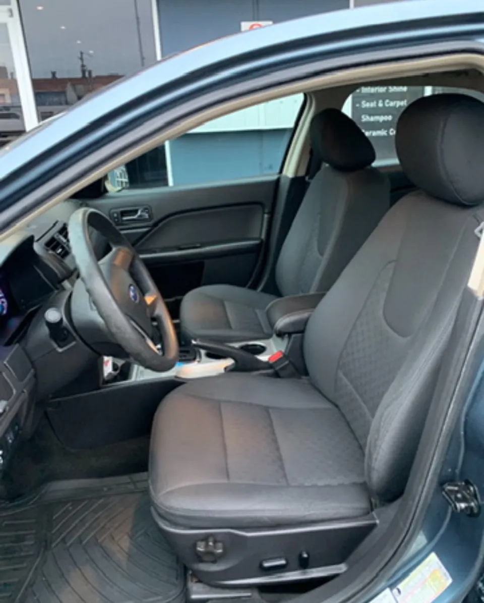 Ford Fusion 2012 photo 2