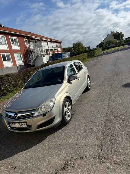 Opel Astra 2008 photo 2