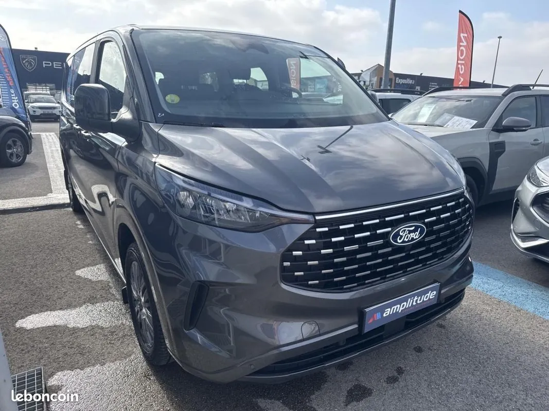 Ford Tourneo Custom 2024 photo 3