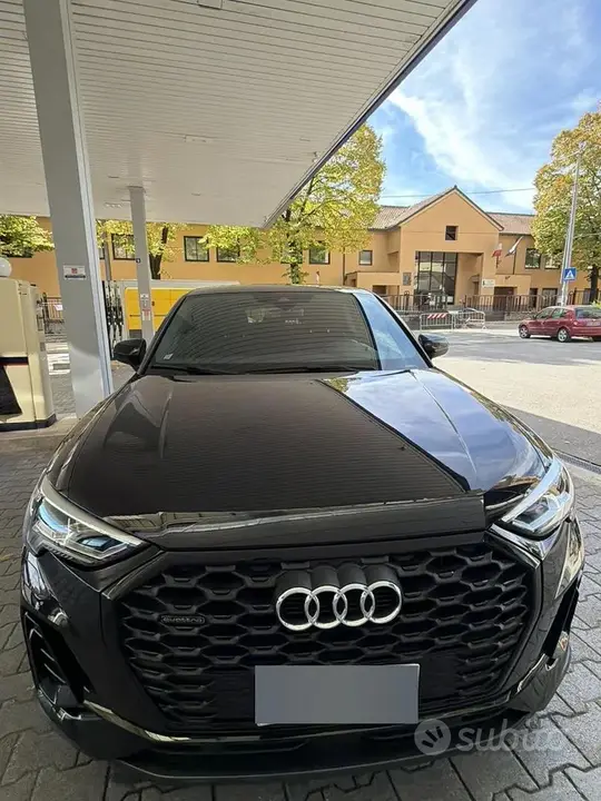 Audi Q3 2021 photo 3