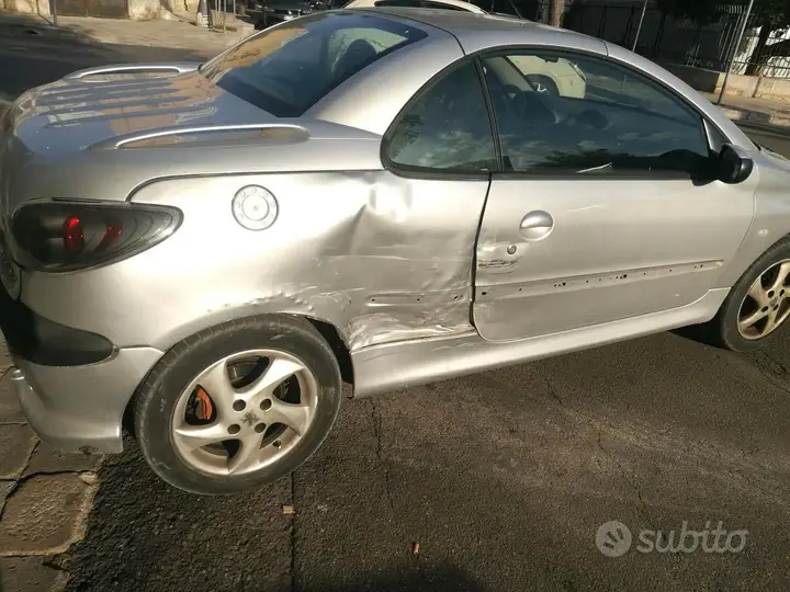 Peugeot 206 2002 photo 4