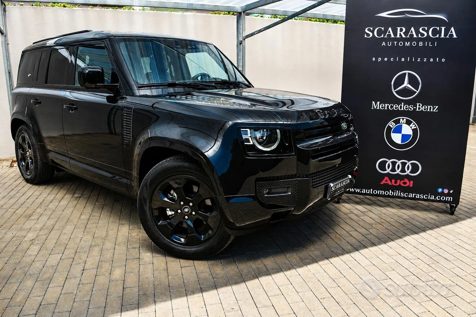 Land Rover Defender 110