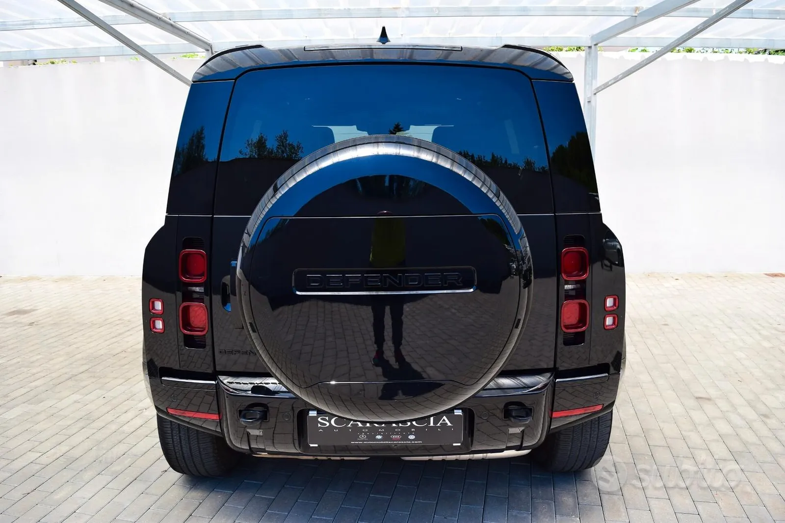 Land Rover Defender 110 2024 photo 5