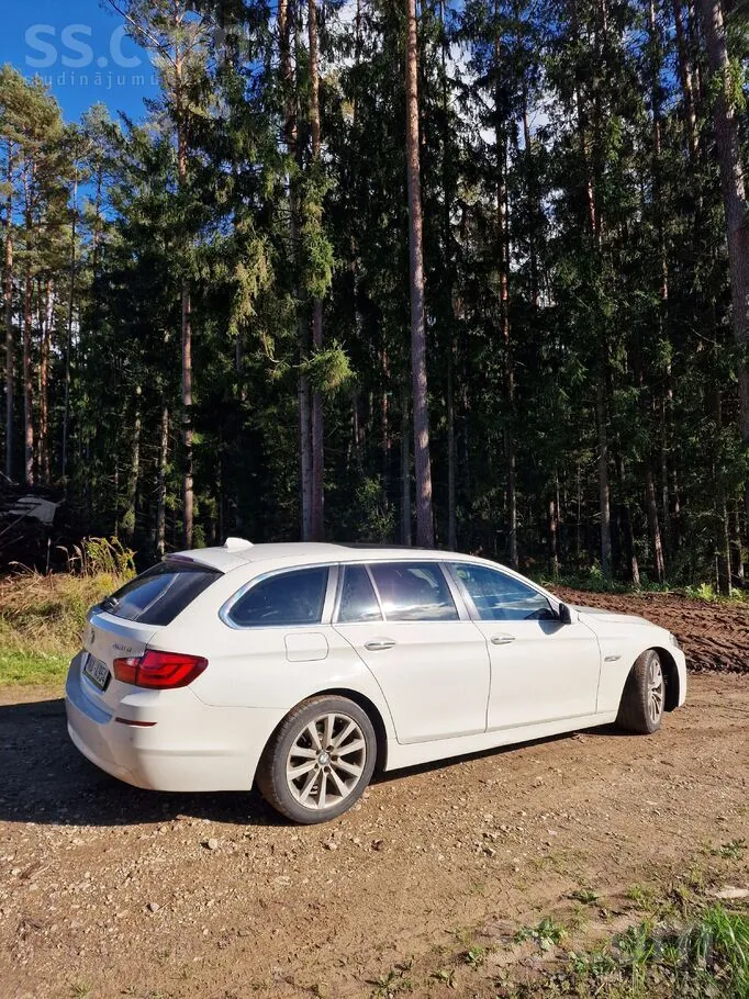 BMW 520 2013 photo 3