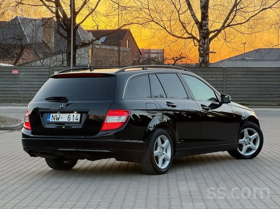 Mercedes-Benz C200 2009 photo 4