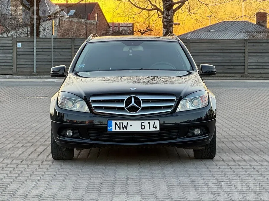 Mercedes-Benz C200 2009 photo 3