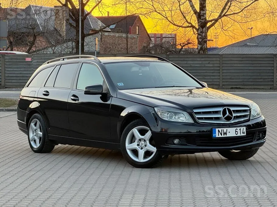 Mercedes-Benz C200 2009 photo 2