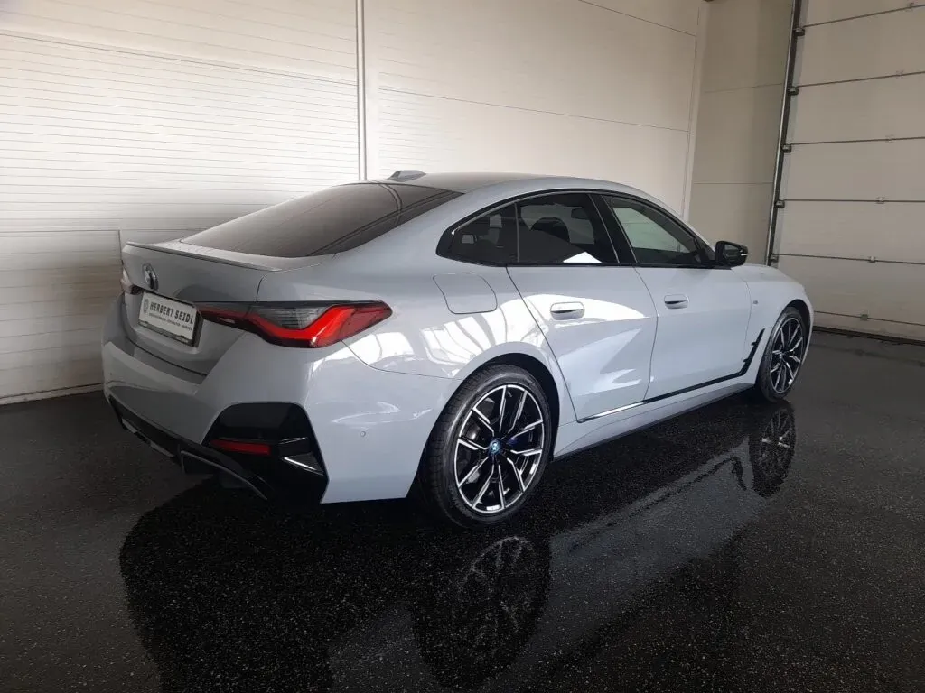 BMW I4 2022 photo 2