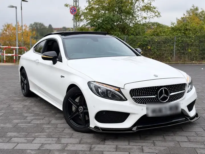 Mercedes-Benz C220D