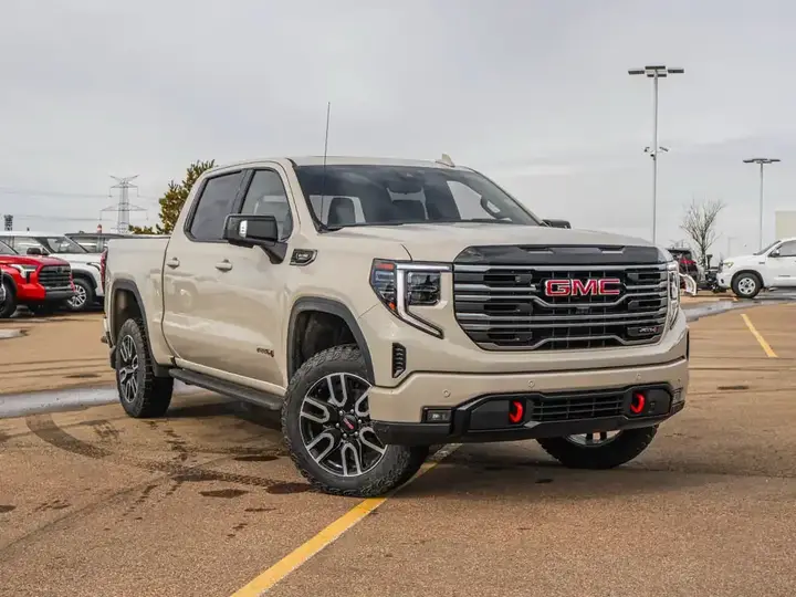 GMC Sierra 1500 2026 photo 2