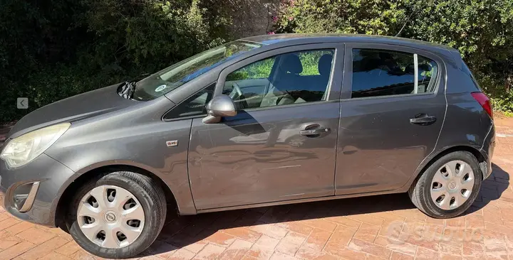 Opel Corsa 2011 photo 3