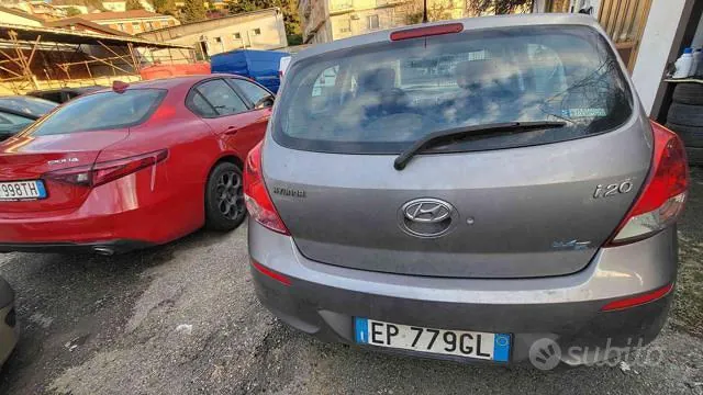 Hyundai I20 2013 photo 3