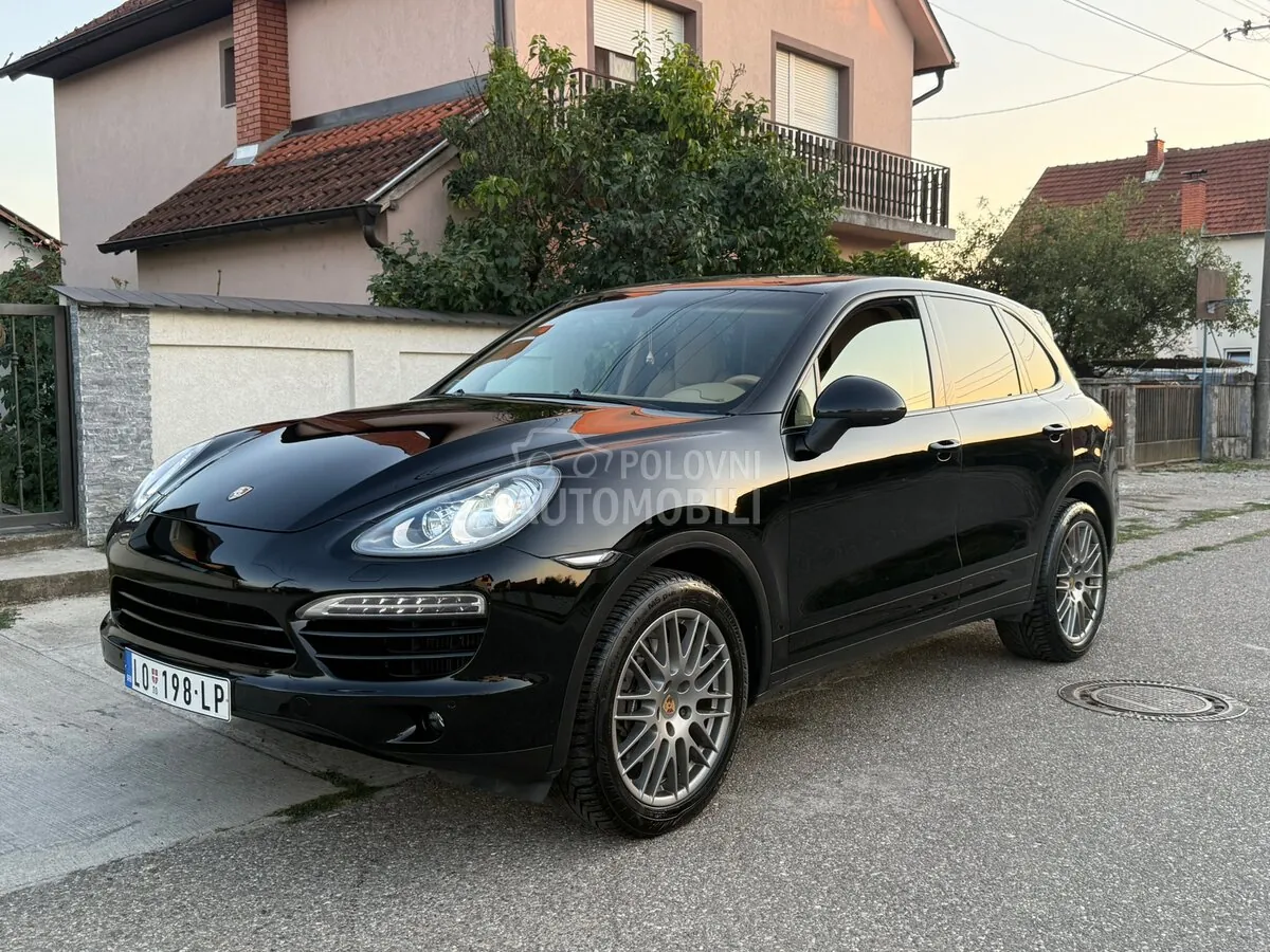 Porsche Cayenne 2012 photo 4