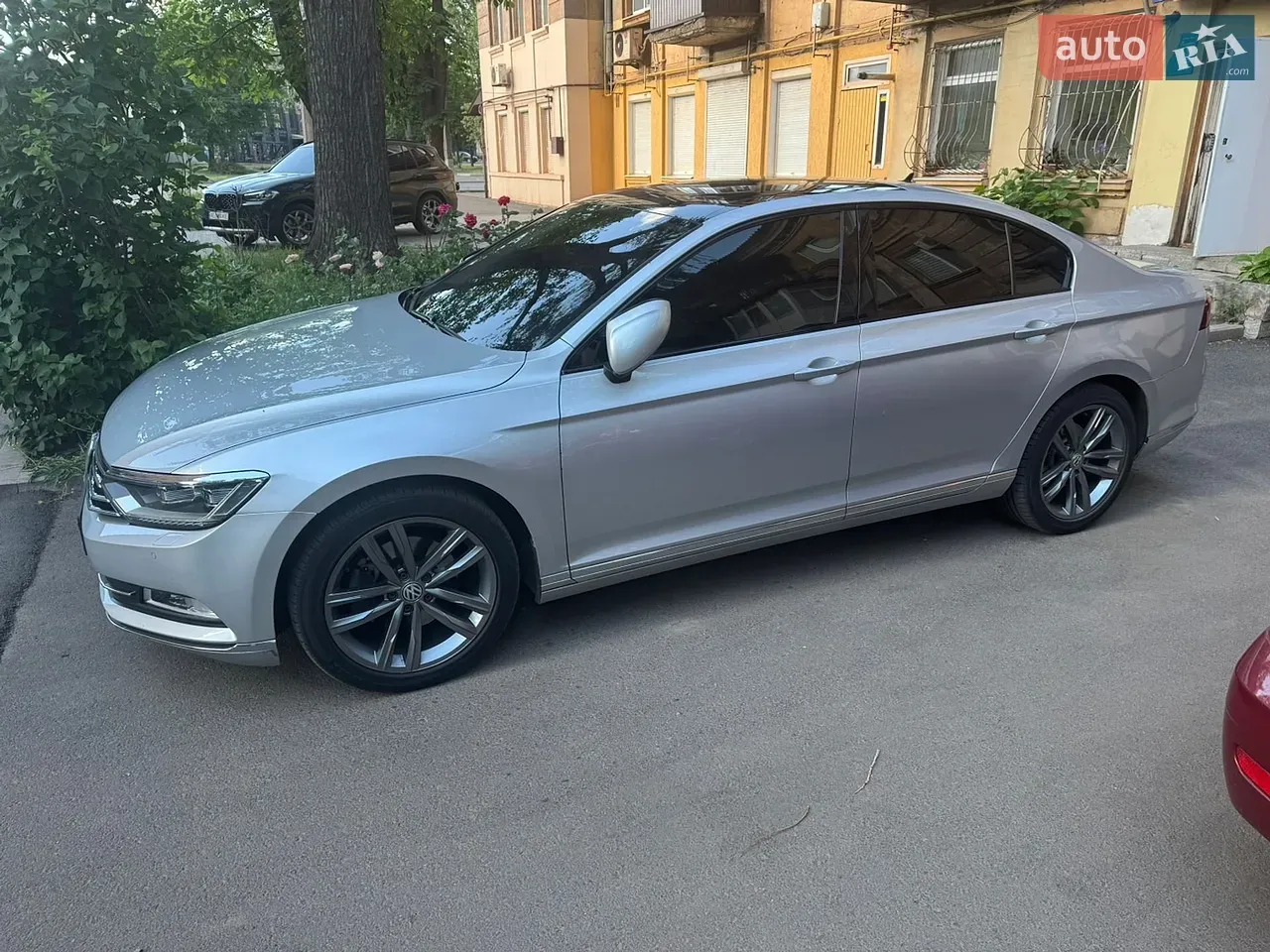 Volkswagen Passat 2018 photo 2