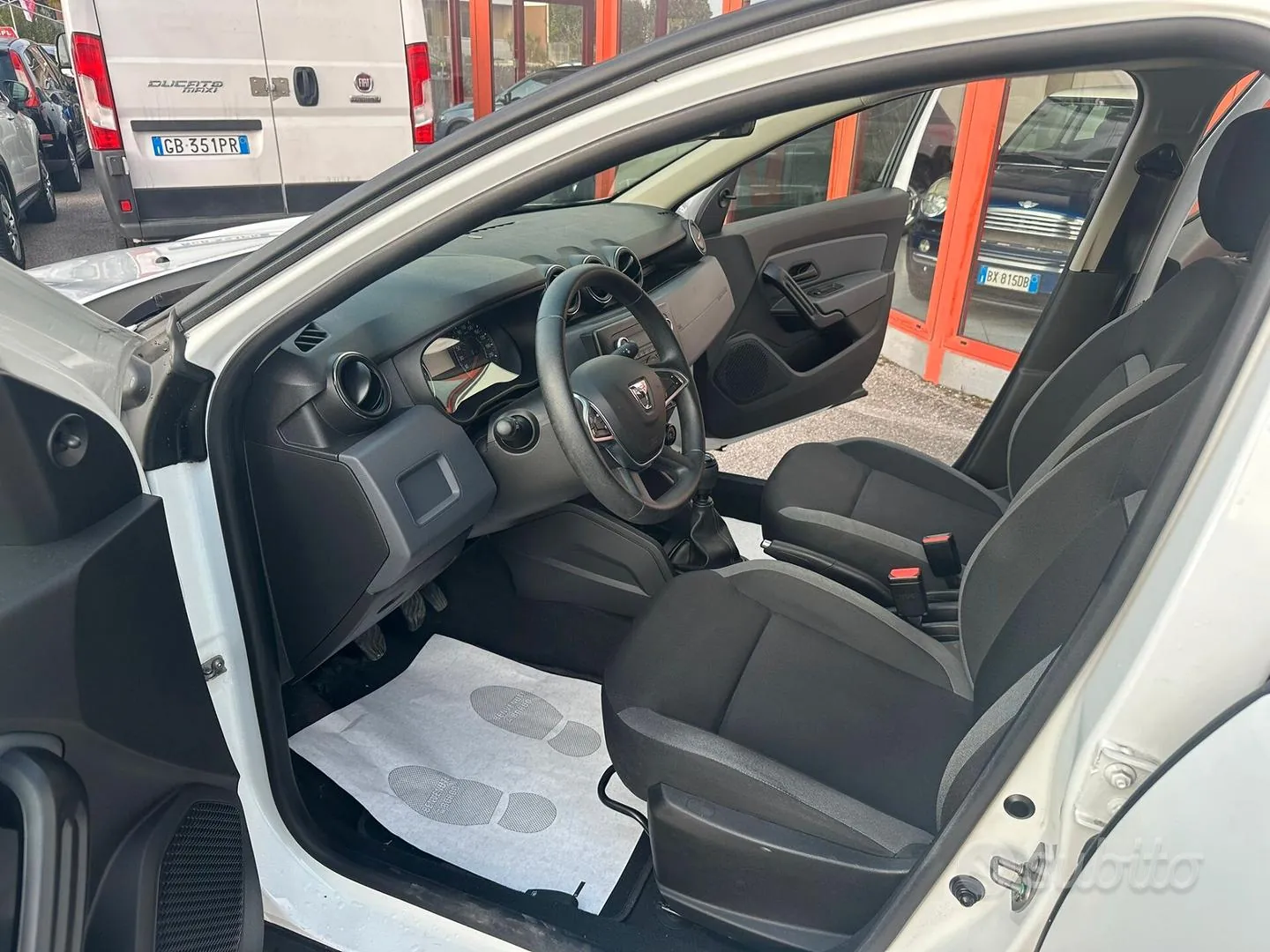 Dacia Duster 2020 photo 2
