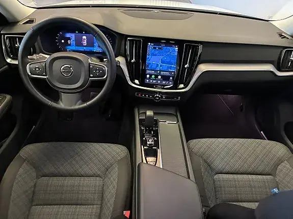 Volvo V60 2024 photo 3