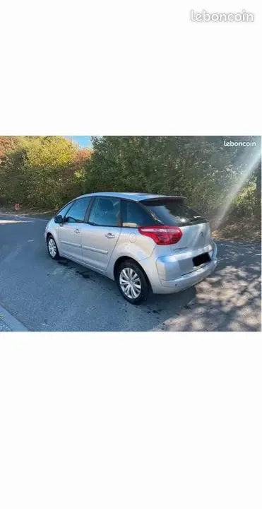 Citroen C4 Picasso 2009 photo 2