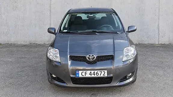 Toyota Auris 2007 photo 2