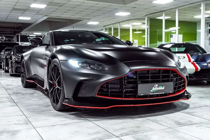 Aston Martin Vantage 2022 photo 3