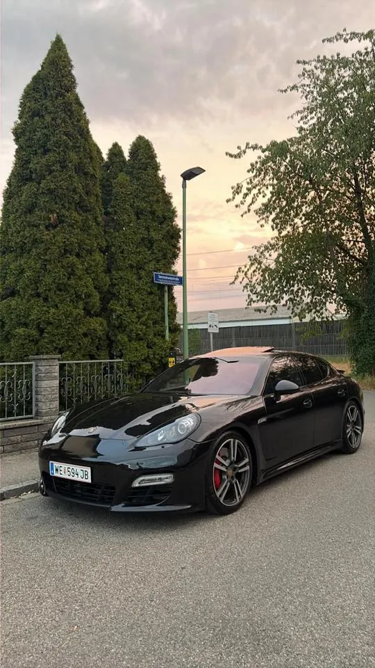 Porsche Panamera